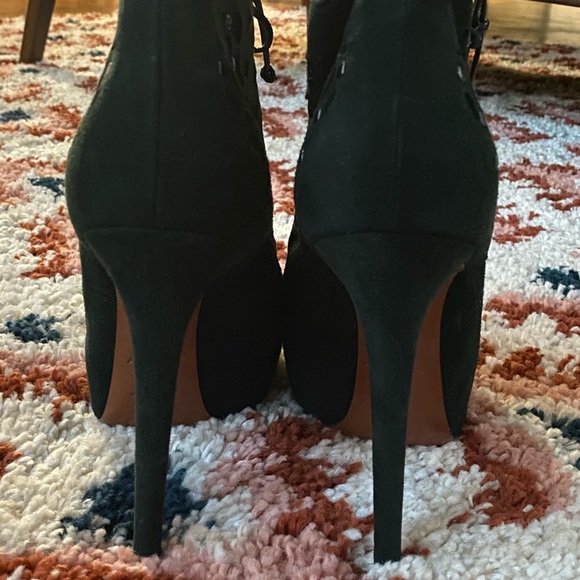 Alaia dark green suede stiletto booties - Picture 6 of 6